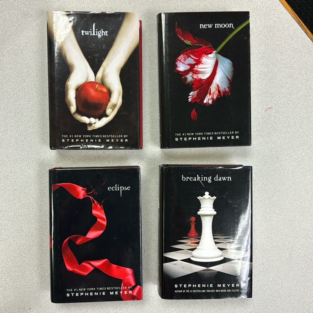 Twilight four books set hardcover EUC